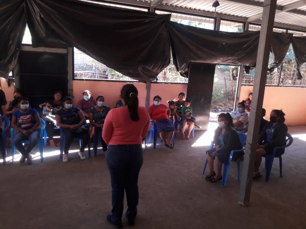  Reunión de presentación de capacitación de Alfabetización de los Derechos de las Mujeres 